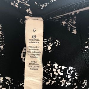 Lululemon high waisted capri-length leggings